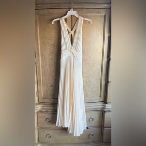 A.L.C. 🔥Everly Backless Pleated Dress in Burgundy